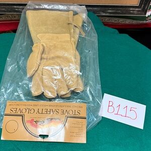 Vermont Castings Stove Safety Gloves